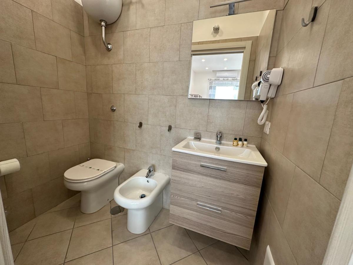 B&B Off Rooms And Relax Naples Luaran gambar