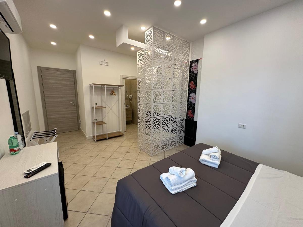 B&B Off Rooms And Relax Naples Luaran gambar